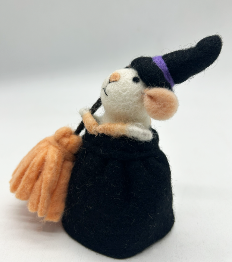 Handmade Needle Felted Witch Mouse Figurine – Spooky Halloween Decor